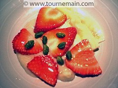 Salade de fraises et bananes aux pistaches - étape 4
