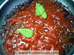 Sauce tomate au vin rouge - étape 3